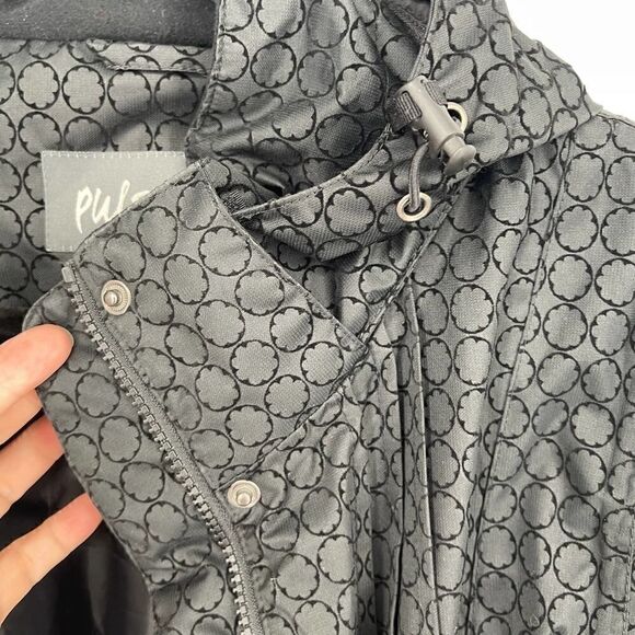 Pulse Snowboard Ski Jacket with raised velvet Flowers0 - Picture 5 of 11